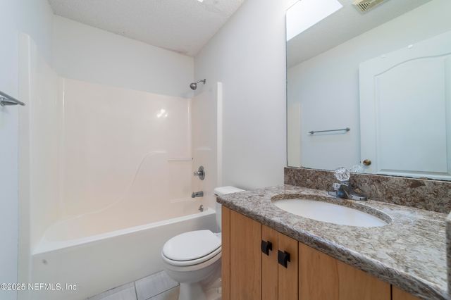 1055 OLD GAINESVILLE Highway, Interlachen, FL 32148