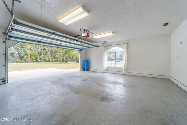 1055 OLD GAINESVILLE Highway, Interlachen, FL 32148