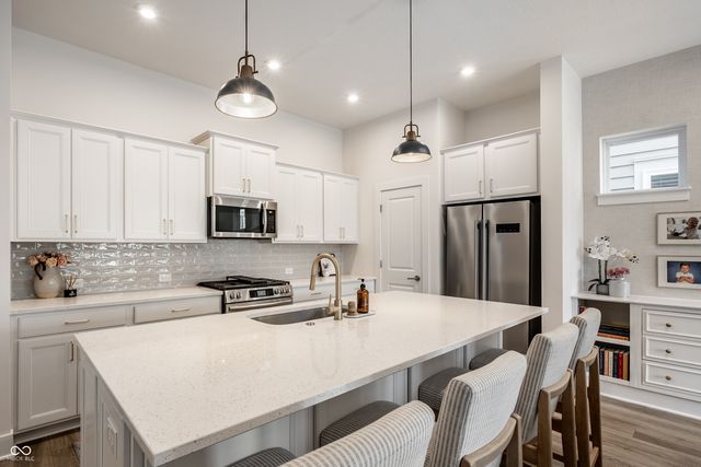 532 Steinbeck Place, Carmel, IN 46032