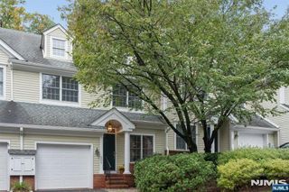 305 Huntington Court, Wyckoff, NJ 07481