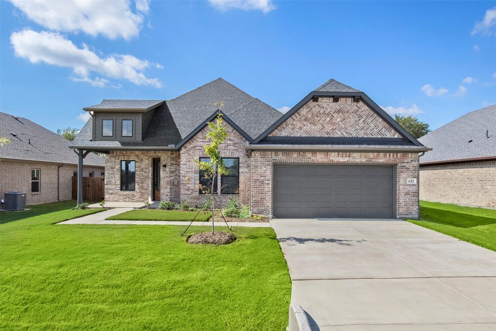 625 Escovedo Drive, Italy, TX 76651