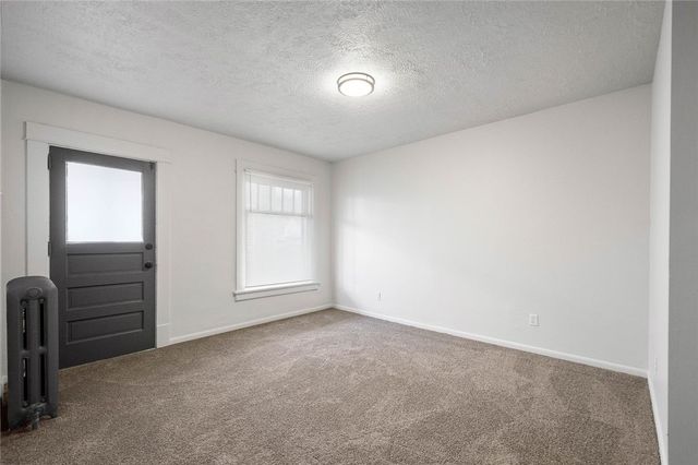 306 Park Rd, Ambridge, PA 15003