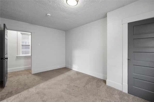 306 Park Rd, Ambridge, PA 15003