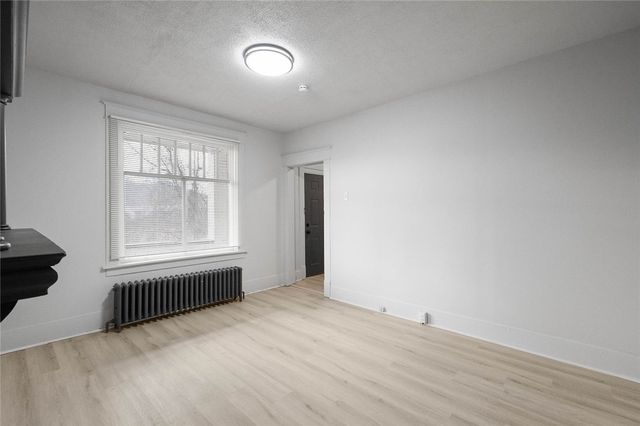 306 Park Rd, Ambridge, PA 15003