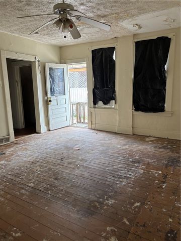306 Park Rd, Ambridge, PA 15003