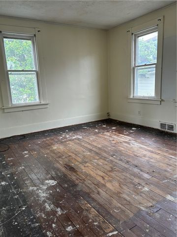 306 Park Rd, Ambridge, PA 15003
