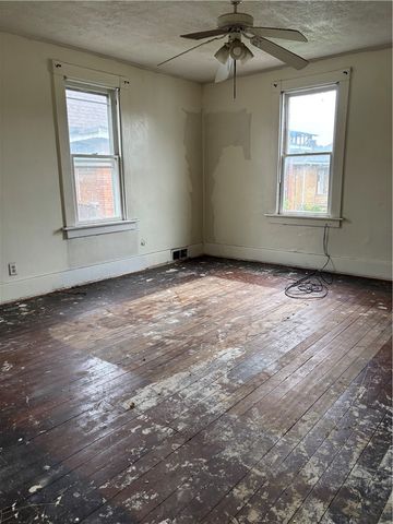 306 Park Rd, Ambridge, PA 15003