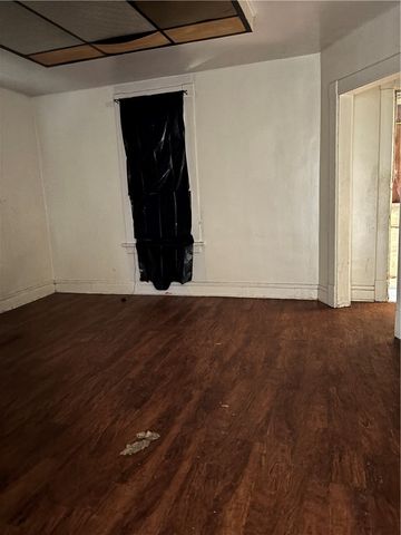 306 Park Rd, Ambridge, PA 15003