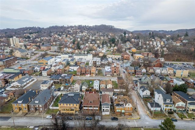 306 Park Rd, Ambridge, PA 15003
