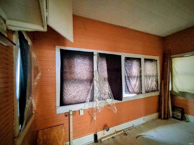 110 W 6th Street, Peru, IN 46970