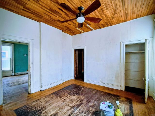 110 W 6th Street, Peru, IN 46970