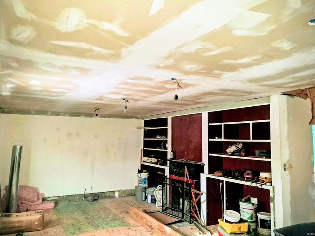 110 W 6th Street, Peru, IN 46970