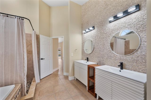 17505 TALLY HO COURT, Odessa, FL 33556