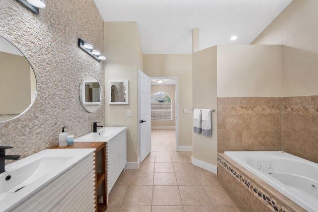 17505 TALLY HO COURT, Odessa, FL 33556