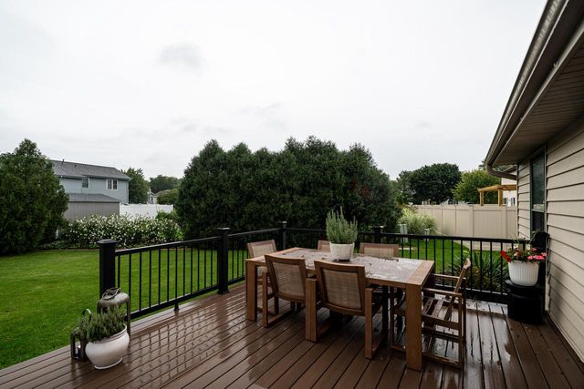 4106 W Southwood DRIVE, Franklin, WI 53132