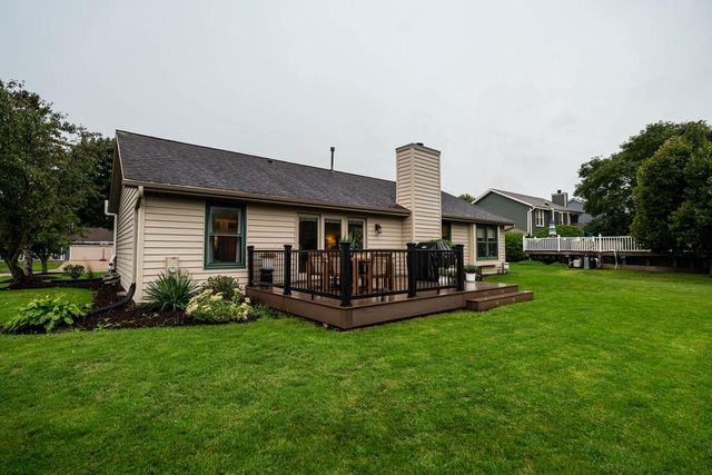 4106 W Southwood DRIVE, Franklin, WI 53132