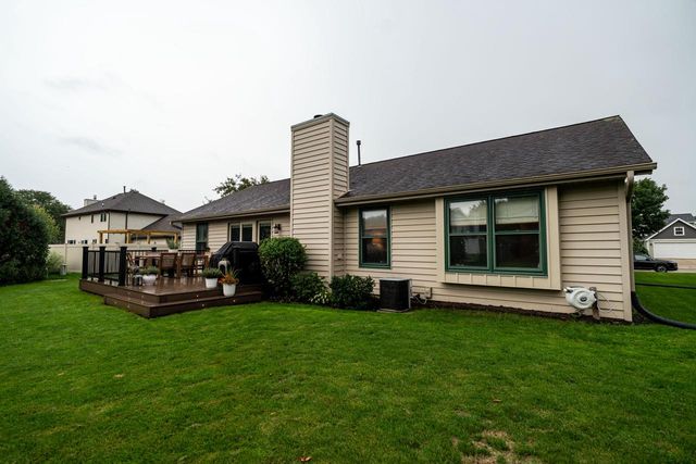 4106 W Southwood DRIVE, Franklin, WI 53132