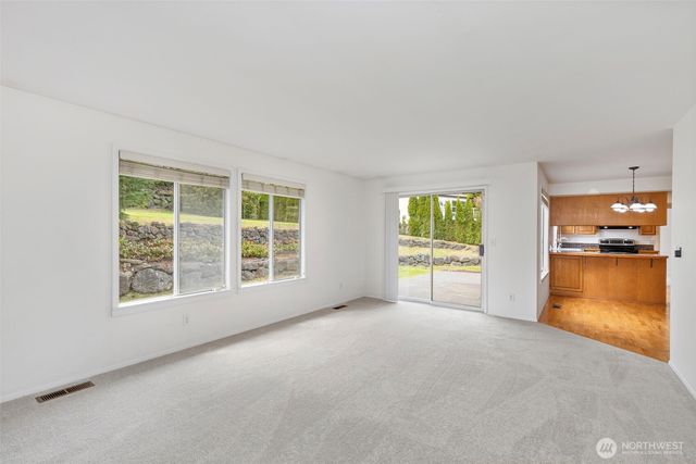 7989 NW Emery Boulevard, Silverdale, WA 98383