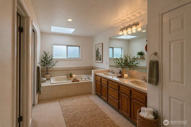7989 NW Emery Boulevard, Silverdale, WA 98383