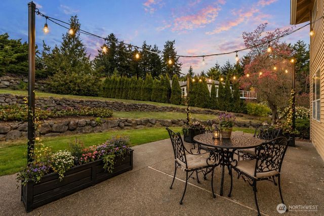 7989 NW Emery Boulevard, Silverdale, WA 98383
