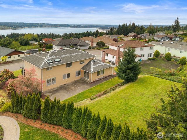 7989 NW Emery Boulevard, Silverdale, WA 98383