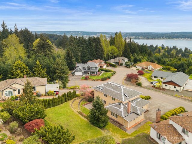 7989 NW Emery Boulevard, Silverdale, WA 98383