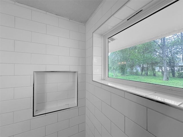 706 Carter Drive, Arlington, TX 76010