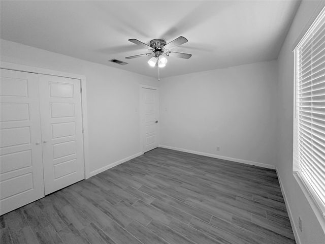 706 Carter Drive, Arlington, TX 76010