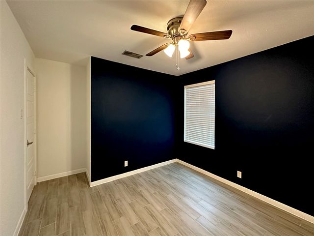 706 Carter Drive, Arlington, TX 76010