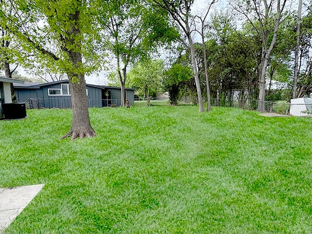 706 Carter Drive, Arlington, TX 76010