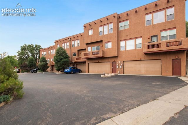 326 Santa Fe Place A, Manitou Springs, CO 80829