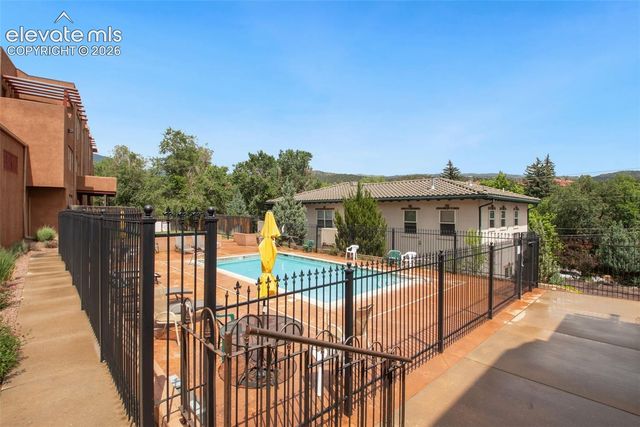 326 Santa Fe Place A, Manitou Springs, CO 80829