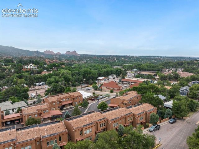 326 Santa Fe Place A, Manitou Springs, CO 80829