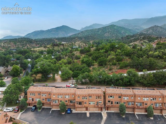 326 Santa Fe Place A, Manitou Springs, CO 80829