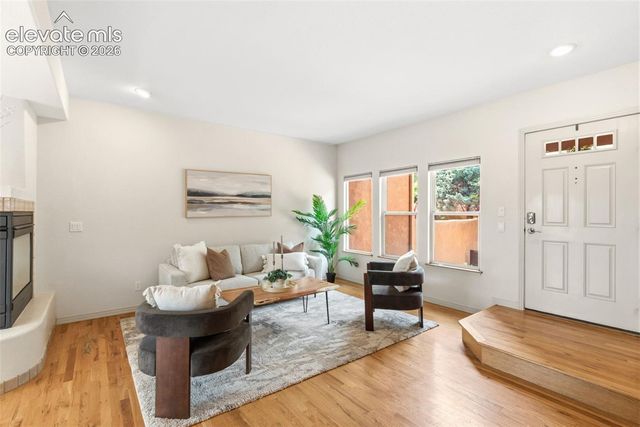 326 Santa Fe Place A, Manitou Springs, CO 80829