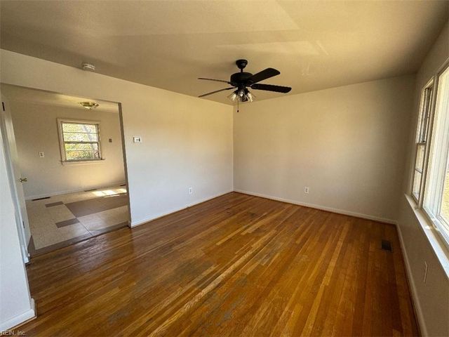 102 Ethel DR, Hampton, VA 23666