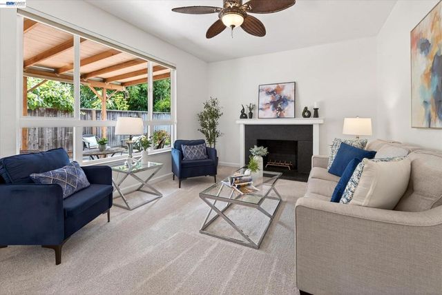 5231 Silver Reef Dr, Fremont, CA 94538