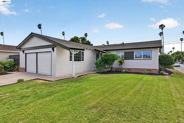 5231 Silver Reef Dr, Fremont, CA 94538