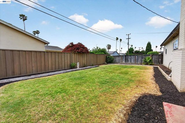 5231 Silver Reef Dr, Fremont, CA 94538