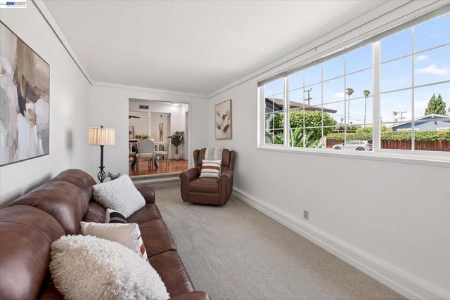 5231 Silver Reef Dr, Fremont, CA 94538