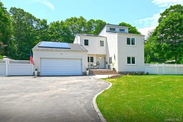 20 Oak Street, Saint James, NY 11780