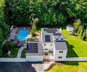 20 Oak Street, Saint James, NY 11780