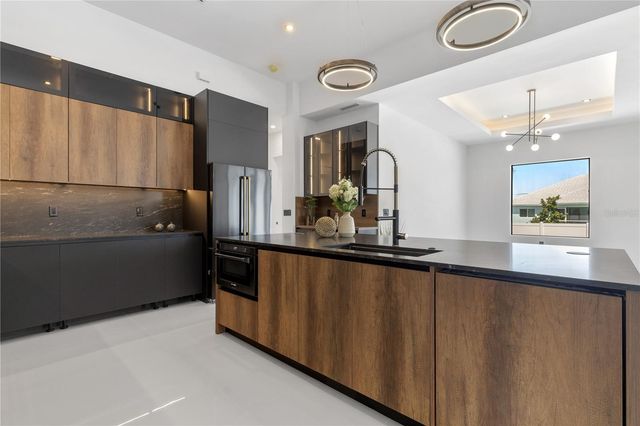 3321 SW 3RD LANE, Cape Coral, FL 33991