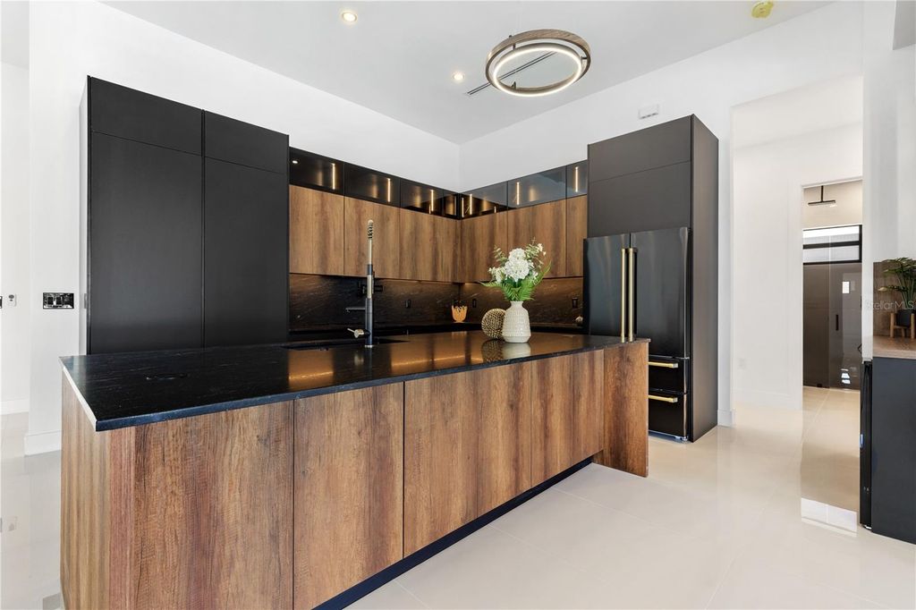 Image 15 of property listing at 3321 SW 3RD LANE, Cape Coral, FL 33991