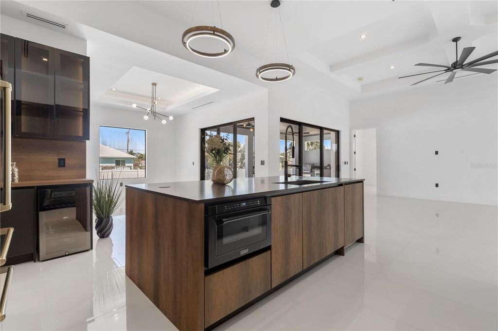 Image 18 of property listing at 3321 SW 3RD LANE, Cape Coral, FL 33991