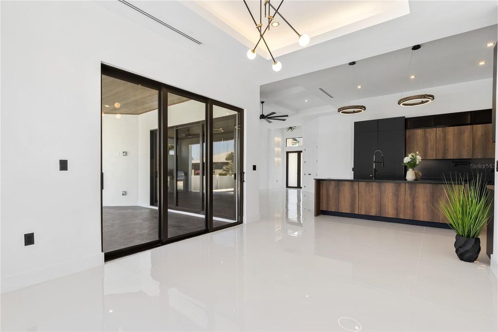 Image 19 of property listing at 3321 SW 3RD LANE, Cape Coral, FL 33991