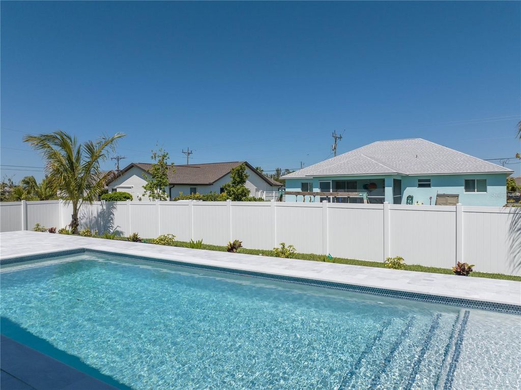 Image 25 of property listing at 3321 SW 3RD LANE, Cape Coral, FL 33991