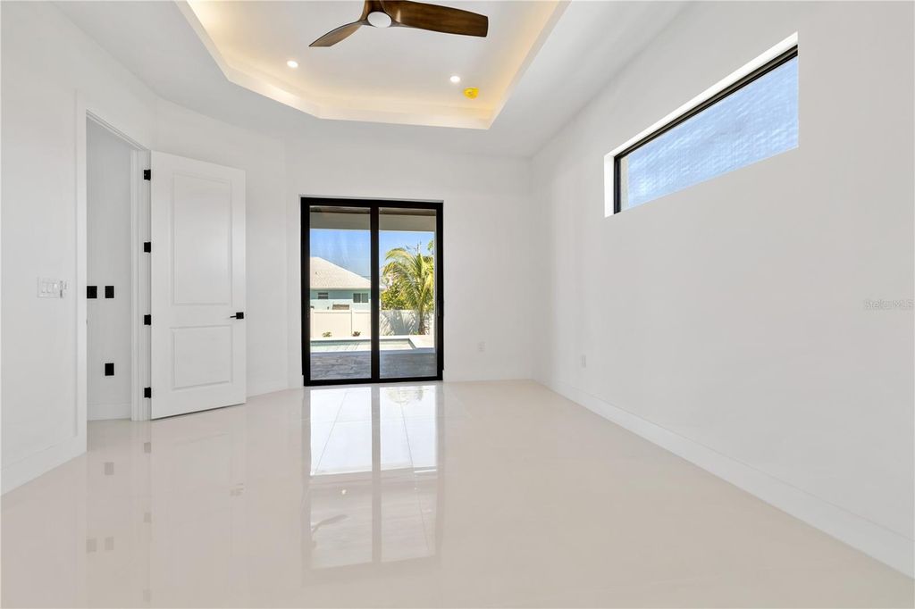 Image 30 of property listing at 3321 SW 3RD LANE, Cape Coral, FL 33991