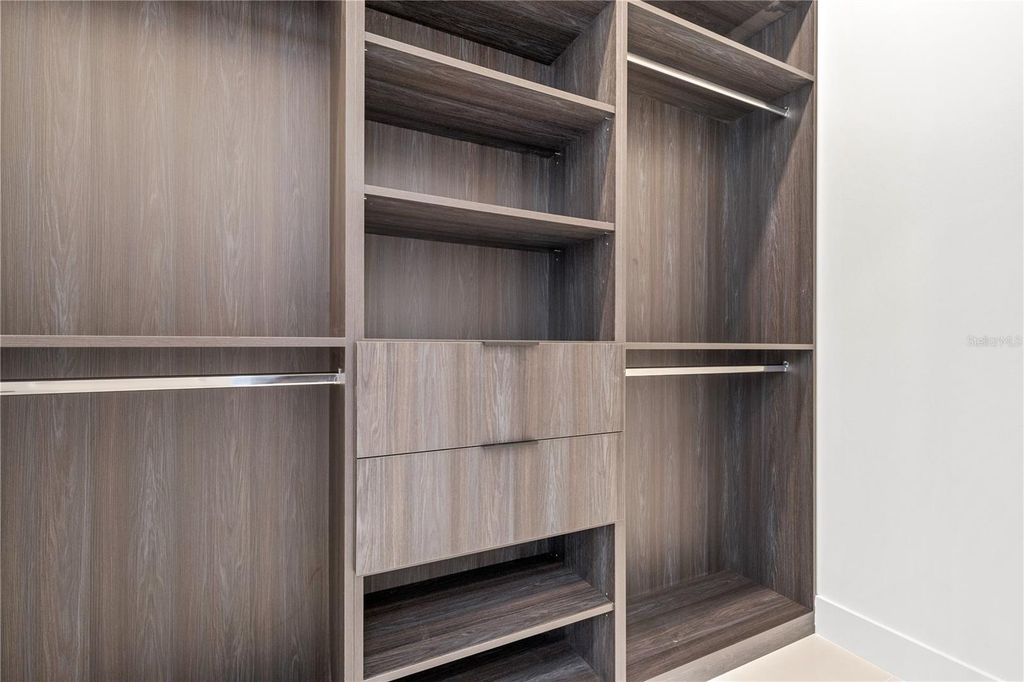 Image 32 of property listing at 3321 SW 3RD LANE, Cape Coral, FL 33991