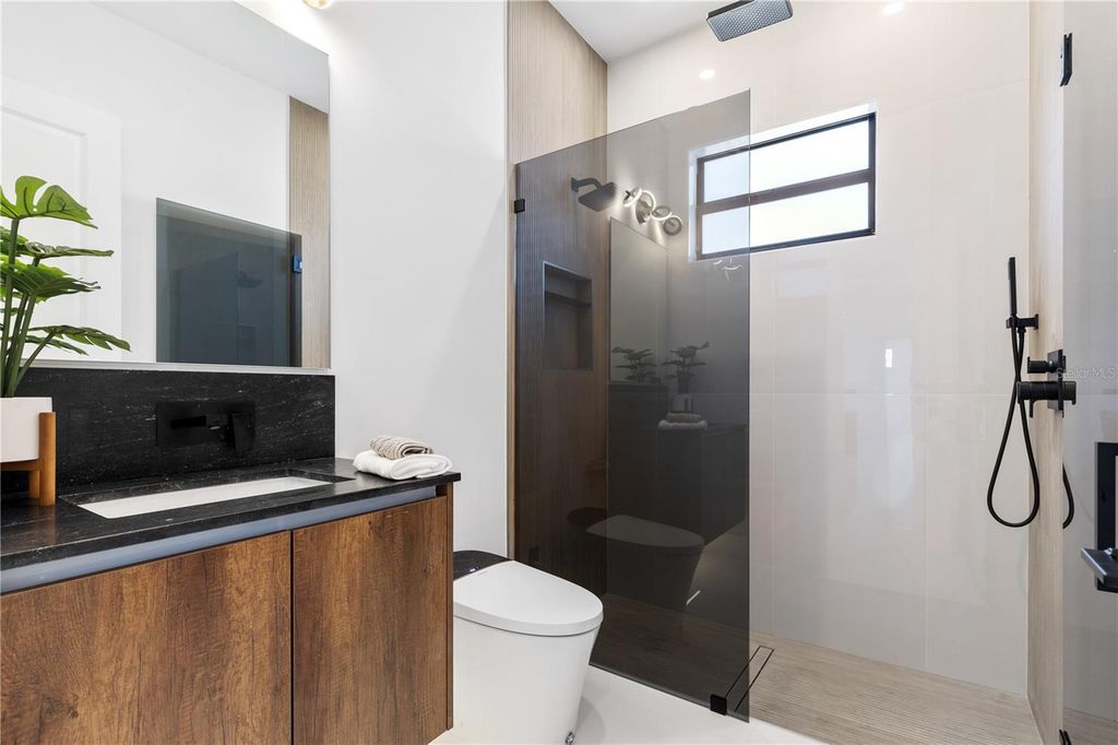 Image 44 of property listing at 3321 SW 3RD LANE, Cape Coral, FL 33991